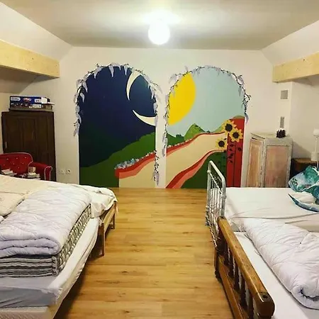 Holiday home Maison De Caractere A Le Saint-Nectaire